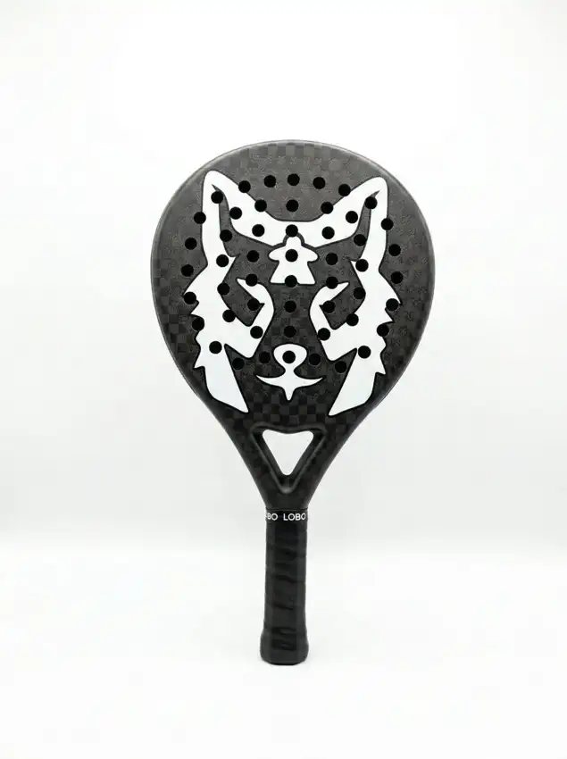Lobo Padel Ártico · fotografía de catálogo
