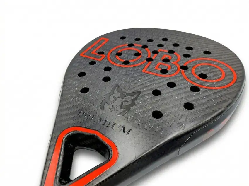 Lobo Padel Feroz Premium · fotografía de catálogo