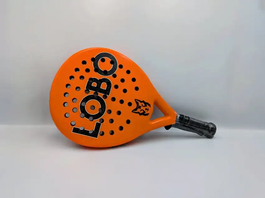 Lobo Padel Lobezno Naranja · fotografía de catálogo
