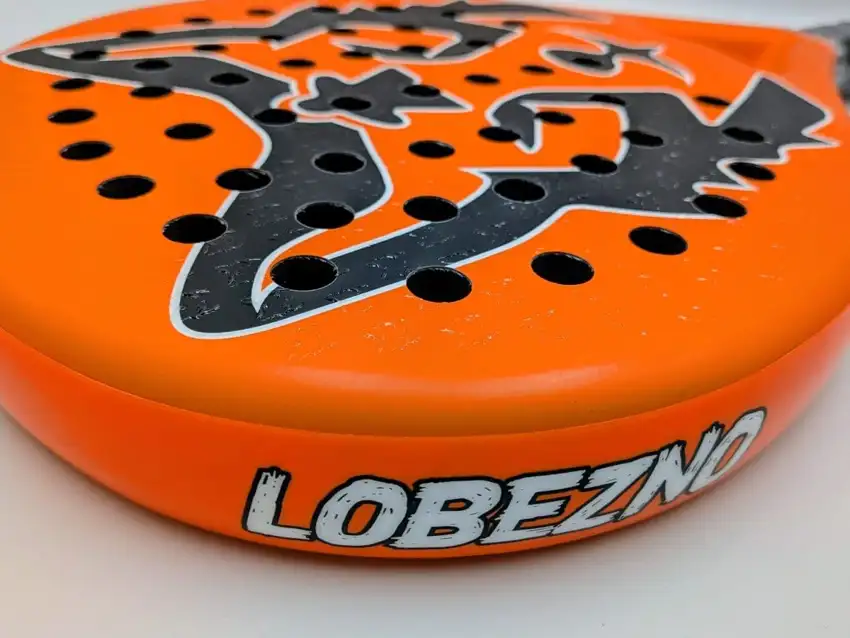Lobo Padel Lobezno Naranja · fotografía 3