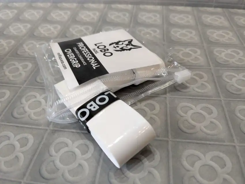 LOBO Padel · overgrip profesional, 3 unidades · fotografía de catálogo