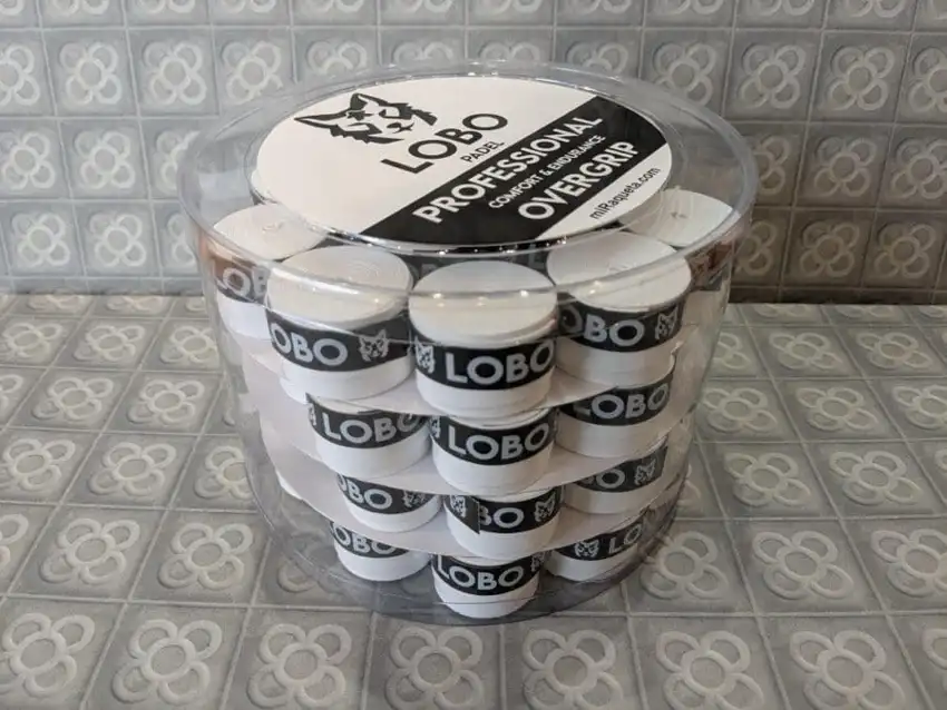 LOBO Padel · overgrip profesional, 60 unidades · fotografía de catálogo