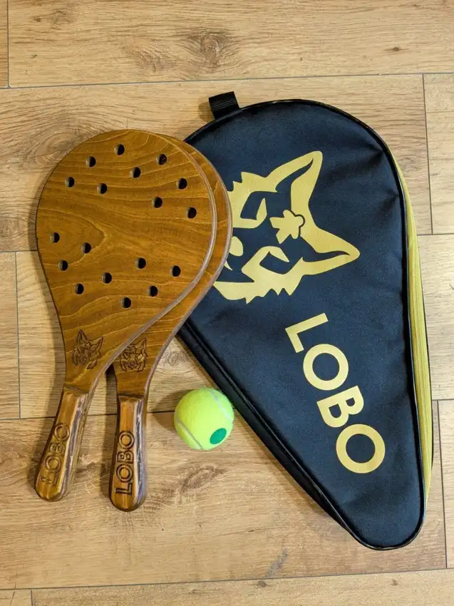 LOBO Padel · set de palas de playa · fotografía 2