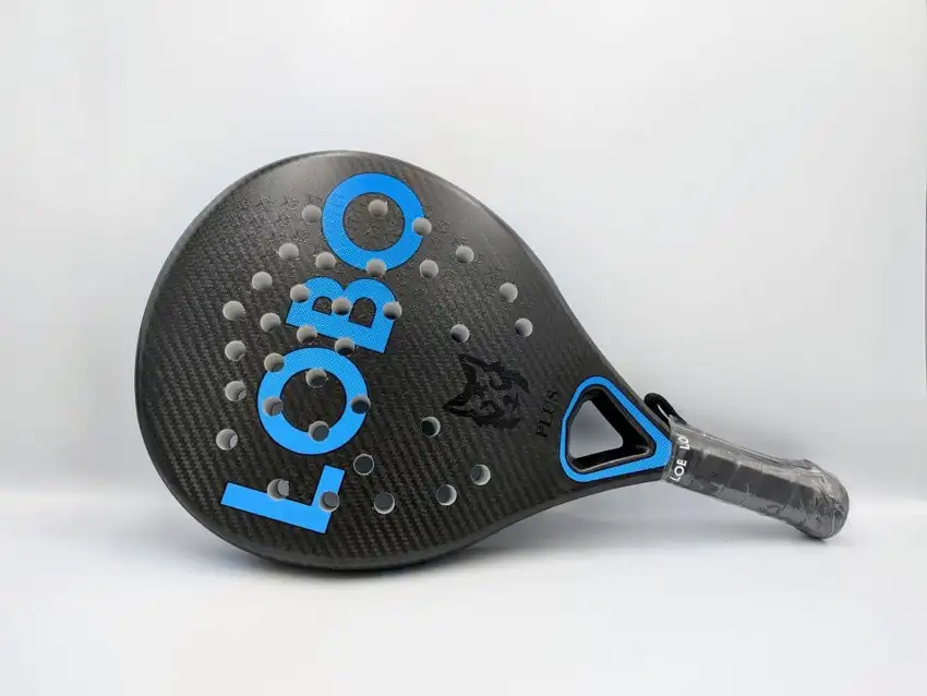 Lobo Padel Sky Plus · fotografía de catálogo
