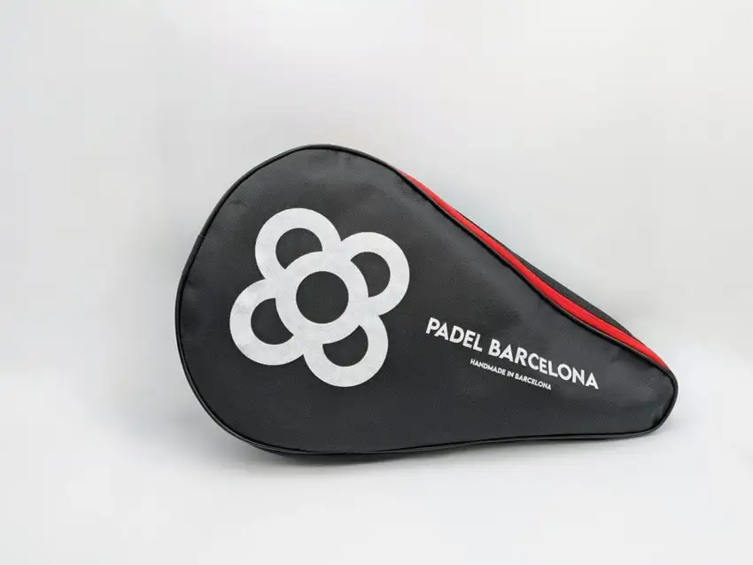 Padel Barcelona · funda para palas · fotografía de catálogo