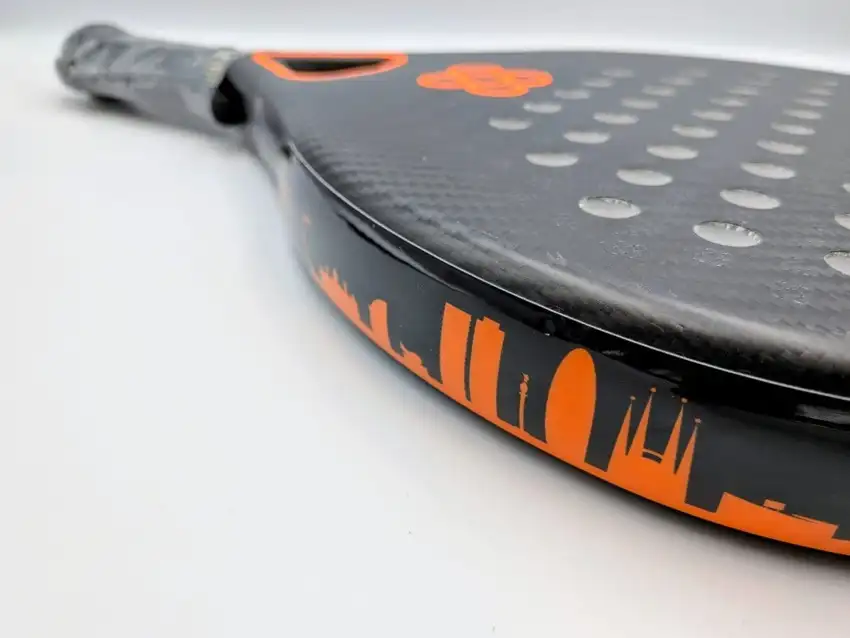 Padel Barcelona Skyline Plus Naranja · fotografía 4