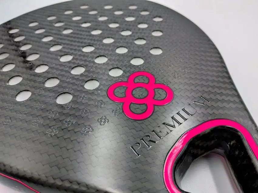 Padel Barcelona Skyline Premium Rosa · fotografía de catálogo